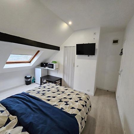 Agreable Studio De 16M2 Sans Kitchenette Neuilly-sur-Marne Exterior foto